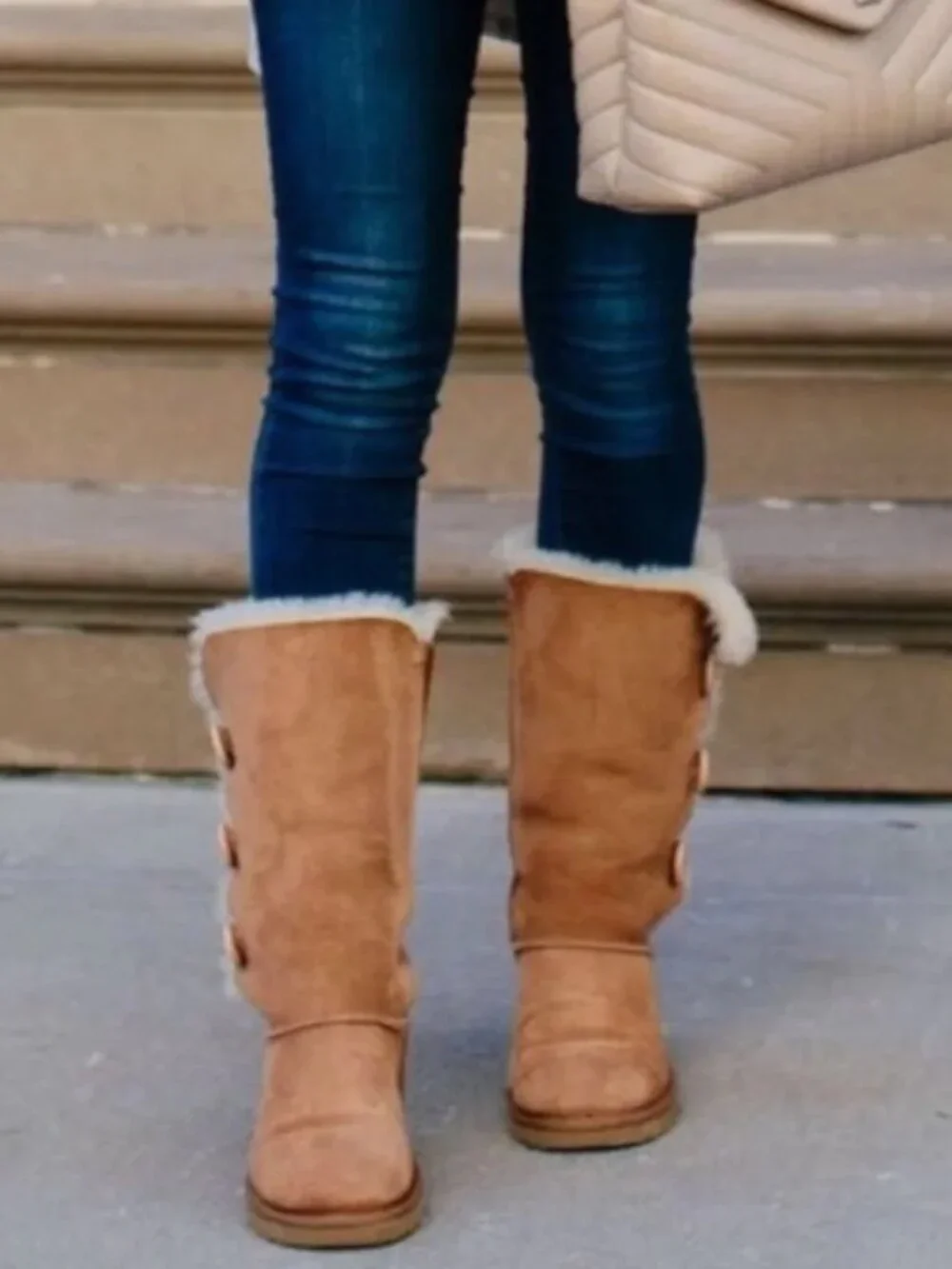 UGG BAILEY BUTTON TRIPLET CHESTNUT SUEDE MID CALF BOOTS Women’s sz 9 F19010G